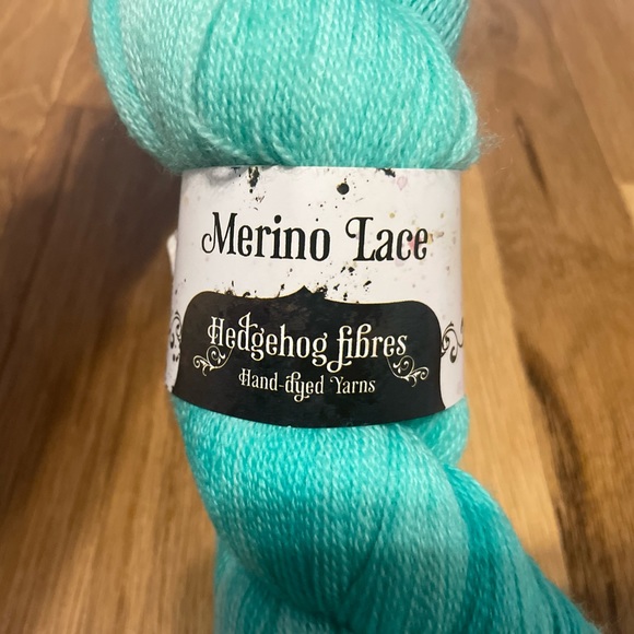 Hedgehog Fibres Yarn - Picture 4 of 4